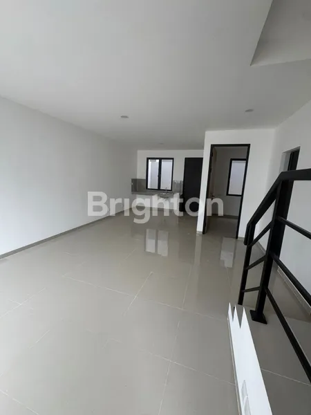 image DISEWAKAN RUMAH DI GARDEN AVENUE BENGKONG (3)