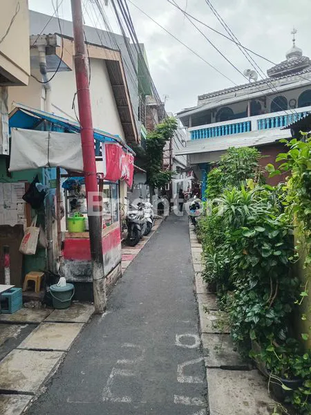 image JUAL RUMAH TERMURAH KEMAYORAN JAKARTA PUSAT (COCOK BUAT BISNIS KOS KOSAN) (2)
