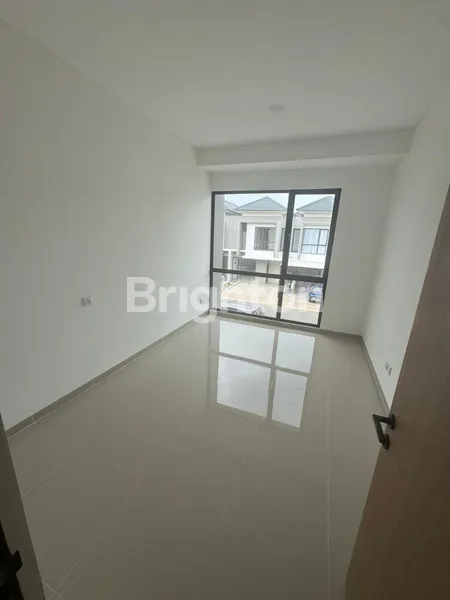 image DISEWAKAN RUMAH DI GARDEN AVENUE BENGKONG (7)