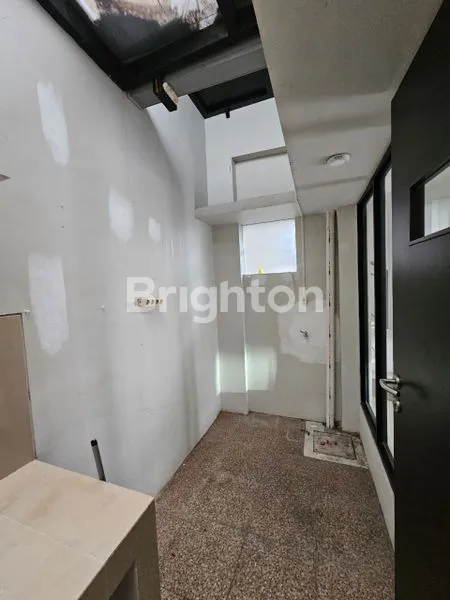 image RUMAH 2 LANTAI LOKASI STRATEGIS DEKAT PAKUWON CITY PARK SHANGHAI KEPUTIH ARAYA KERTAJAYA SUTOREJO MULYOSARI ITS HANG TUAH  (5)