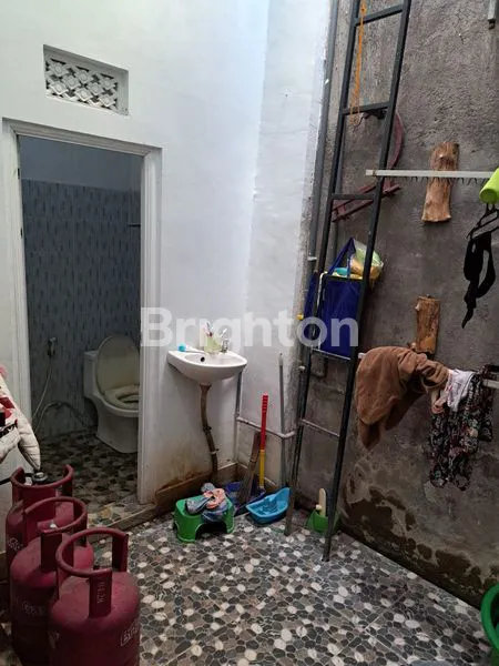 image RUMAH 1 LANTAI DI KAWASAN PERUMAHAN GIRI HILLS JIMBARAN, LINGKUNGAN TENANG DAN STRATEGIS, COCOK UNTUK HUNIAN MAUPUN INVESTASI. (6)