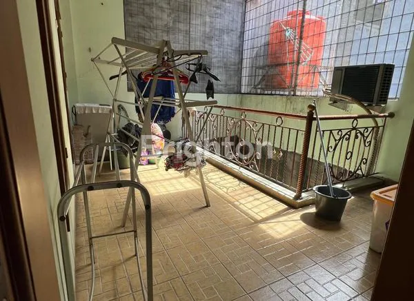 image RUMAH NYAMAN SIAP HUNI 2 LANTAI SHM PLUIT MUARA KARANG JAKARTA UTARA (8)