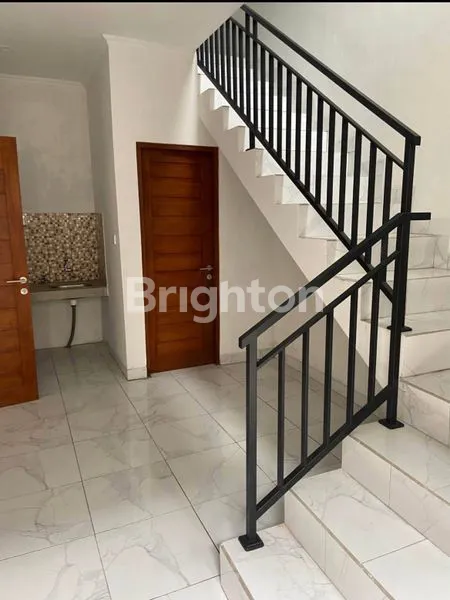 image DIJUAL RUMAH BARU CLUSTER 2 LANTAI SIAP HUNI DI DAERAH PADANG SAMBIAN DENPASAR BARAT (6)