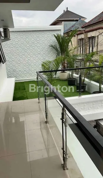 image RUMAH MEWAH 2 LANTAI DENPASAR SELATAN (2)