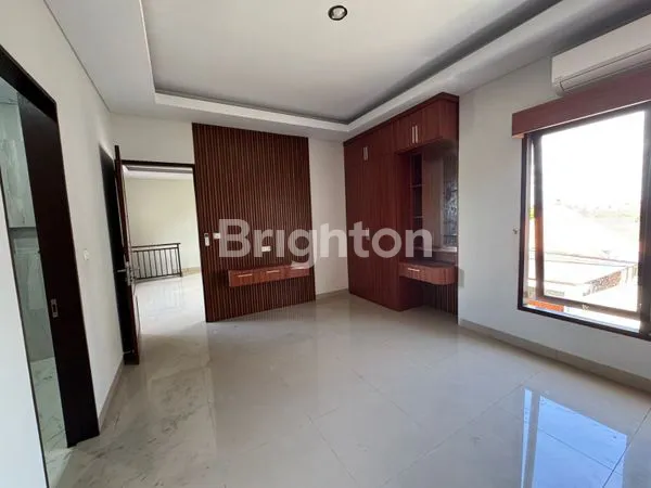 image RUMAH MEWAH 2 LANTAI DENPASAR SELATAN (3)