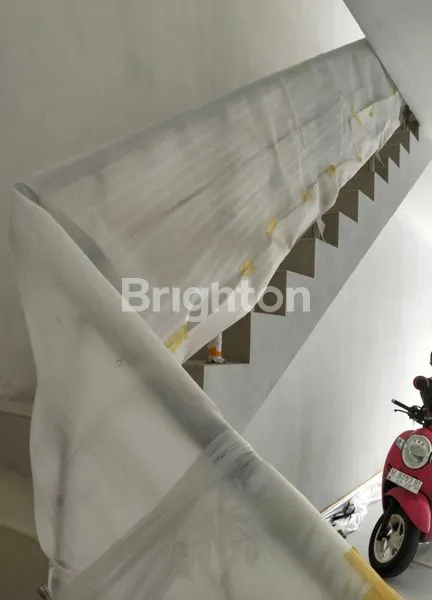 image RUKO 2 LANTAI BARU, SHM, LOKASI PREMIUM (4)