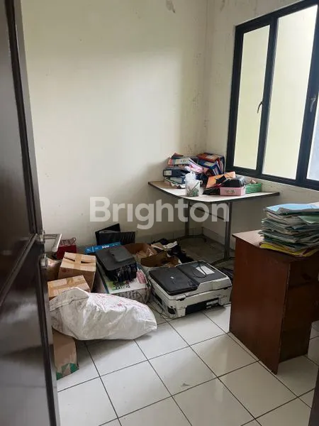 image RUMAH 2 LANTAI SHM DI LEGENDA WISATA, LT 119M² (5)