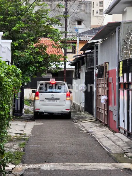image HUNIAN STRATEGIS 4 KT DEKAT CENTRAL PARK & STASIUN (8)
