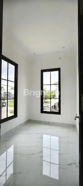 image JARANG ADA  ARAYA. LOKASI CIAMIK. NEW HOUSE . JALAN BOULEVARD 2 M AN. HOOK (7)