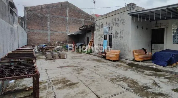 image DIJUAL RUMAH HITUNG TANAH DI GENTAN, LOKASI BAGUS DAN STRATEGIS, COCOK UTK TEMPAT TINGGAL DAN USAHA!! ISTIMEWA (2)