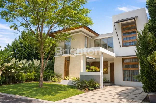 DIJUAL RUMAH MEWAH  2 LANTAI DI BSD CITY SERPONG TANGERANG SELATAN