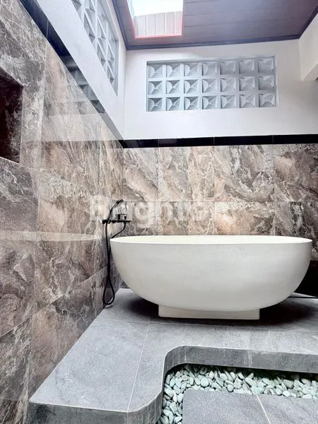 image VILLA EKSKLUSIF DI LOVINA SIAP HUNI  (7)