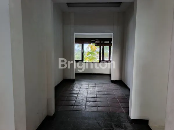 image RUKO 2,5 LANTAI DI ULUWATU (3)