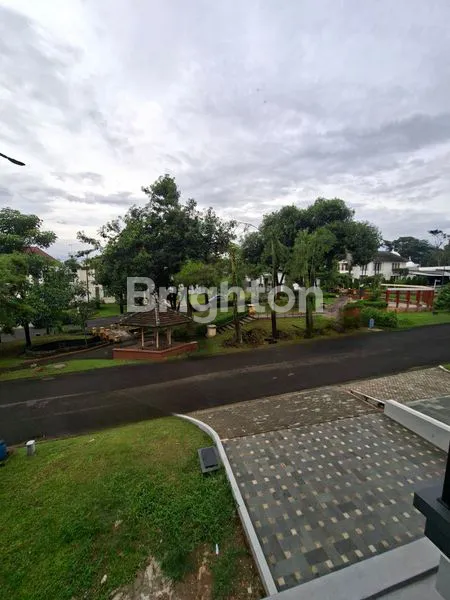 image DI JUAL RUMAH 2 LANTAI, SIAP HUNI, CANTIK, STRATEGIS AMAN & NYAMAN  CLUSTER DENHAAG KOTA WISATA CIBUBUR (8)