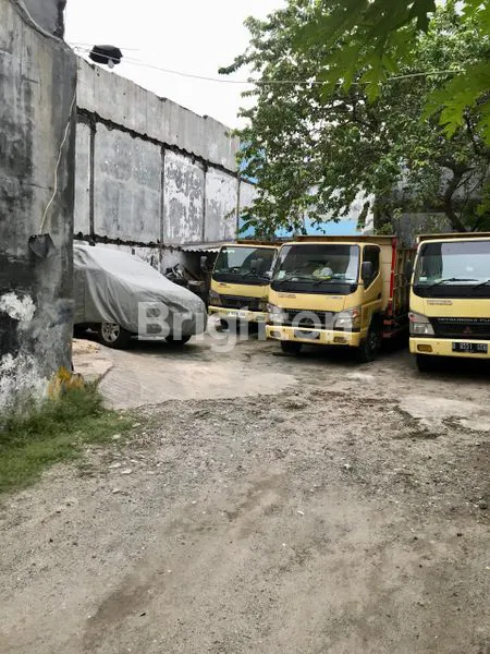 image TANAH PADEMANGAN 2 ROW JALAN 2 MOBIL BENTUK L HADAP UTARA (2)