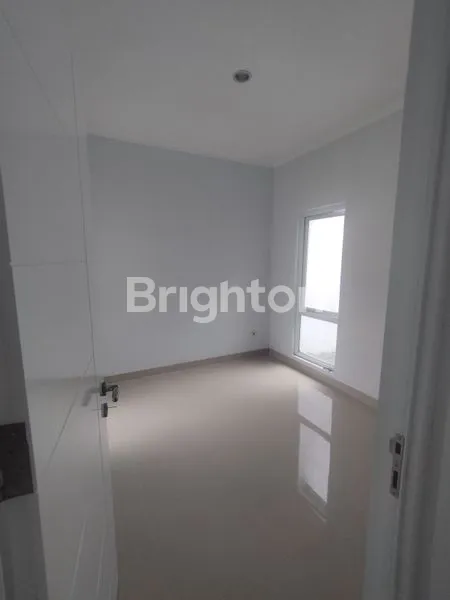 image RUMAH 2 LANTAI SIAP HUNI LT=144 LB=200 CLUSTER KOTA WISATA CIBUBUR (5)