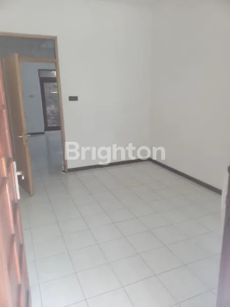 image DISEWAKAN RUMAH BATUNUNGGAL PERMAI (4)