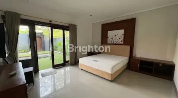 image VILLA STRATEGIS DI JL DEWI SRI, SIAP HUNI (2)