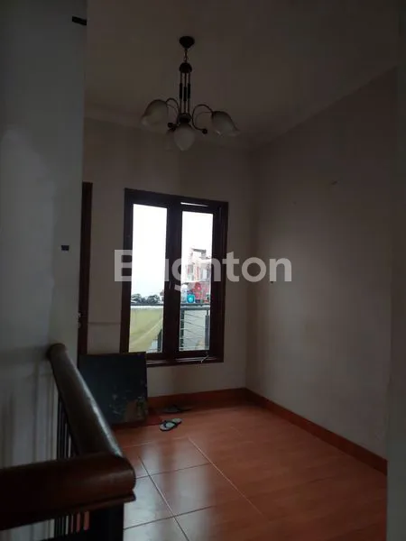 image RUMAH SEWA  DI RAFLES CIBUBUR (2)