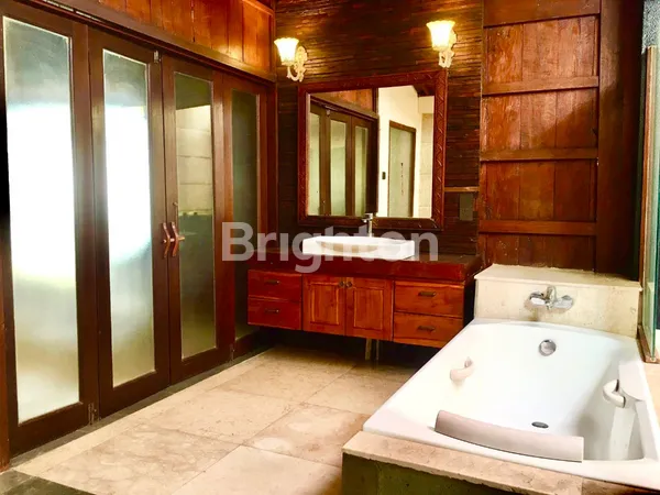 image  VILLA PRIVATE POOL DI SANUR – FULL FURNISHED, TENANG & SIAP LONG STAY DI KUTAT LESTARI (2)