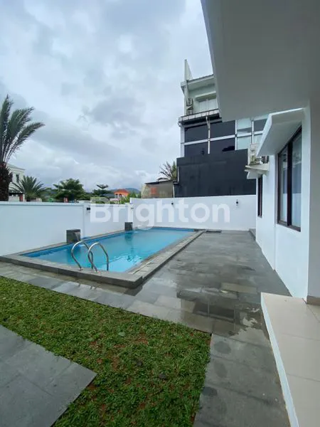 image RUMAH BARU ADA KOLAM RENANG DI ATMOSPHERE SENTUL CITY (8)