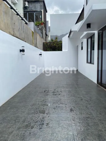 image RUMAH BARU ADA KOLAM RENANG DI ATMOSPHERE SENTUL CITY (6)