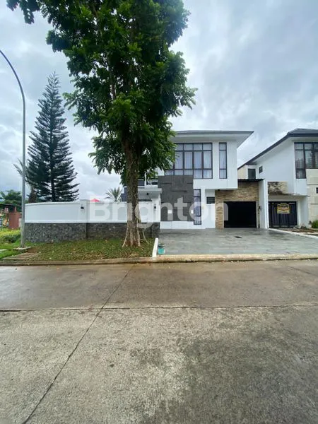 image RUMAH BARU ADA KOLAM RENANG DI ATMOSPHERE SENTUL CITY (1)
