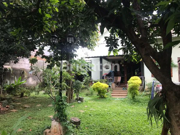 image DIJUAL RUMAH LAHAN LUAS LIMO DEPOK (6)