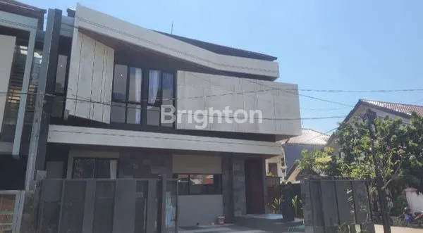 image RUMAH MODERN MINIMALIS HOOK DI MANYAR (2)