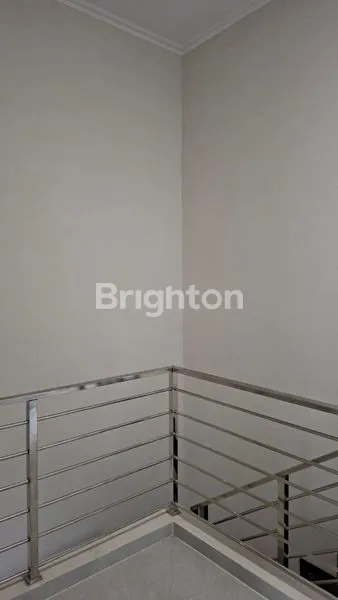 image RUMAH 2 LANTAI NEW GRESS NGINDEN INTAN DEKAT ARAYA DEKAT MANYAR INDAH (8)