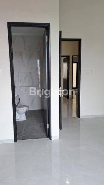 image RUMAH 2 LANTAI NEW GRESS NGINDEN INTAN DEKAT ARAYA DEKAT MANYAR INDAH (7)