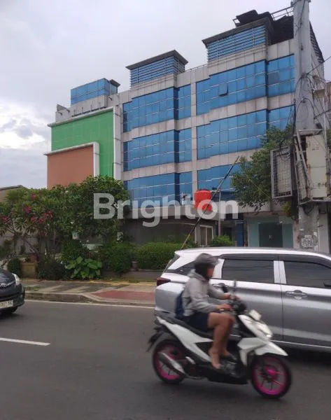 image RUKO 4.5 LT PLUS BASEMENT PONDOK BAMBU REVOLUSI JAKARTA TIMUR INVESTASI MENGUNTUNGKAN (1)