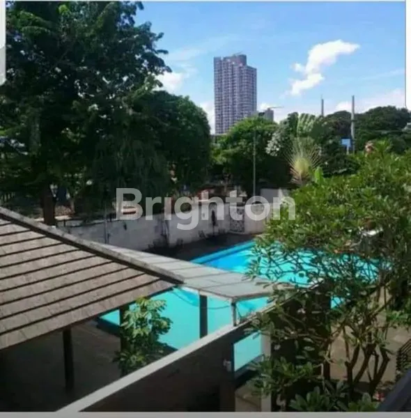 image DIJUAL RUMAH MEWAH ADA KOLAM RENANG DI JAKSEL (1)
