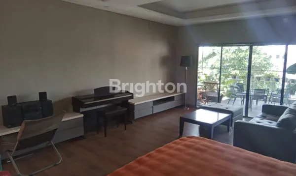 image RUMAH 3 LANTAI DI RAFFLES HILLS CIBUBUR\N (3)