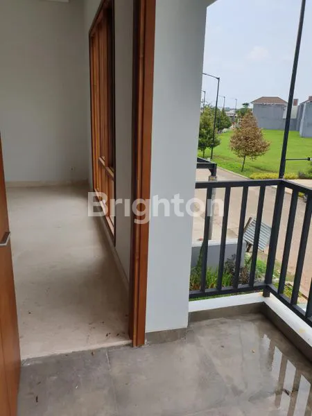 image RUMAH EAST TERRACE 2 LANTAI METLAND DEKAT GREENLAKE STRATEGIS DEKAT PINTU TOL KARANG TENGAH (7)