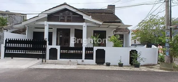 image RUMAH RAPI SIAP HUNI DI CIPUTAT BARU, CIPUTAT, TANGERANG SELATAN LT: 180M2 (1)
