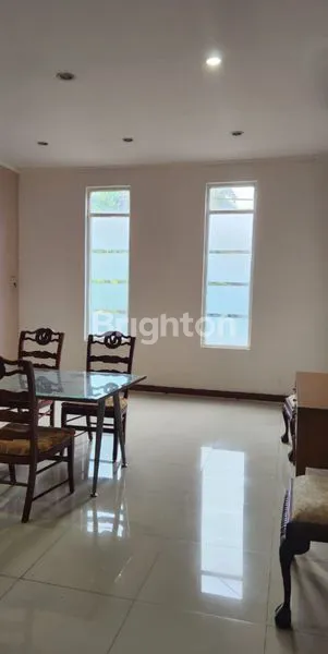 image DI SEWAKAN RUKO 3,5 LANTAI DI JAKARTA SELATAM DEKAT MRT LEBAK BULUS (4)