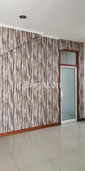 image DI SEWAKAN RUKO 3,5 LANTAI DI JAKARTA SELATAM DEKAT MRT LEBAK BULUS (5)