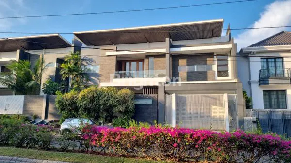 image DISEWAKAN RUMAH BDG GOLF VIEW BLOK N (2)