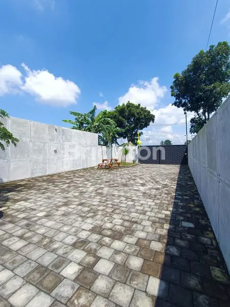image DIJUAL RUMAH DI SIDOMOYO GODEAN (2)