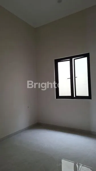 image RUMAH NEW GRESS NGINDEN INTAN TIMUR SURABAYA DEKAT ARAYA JALAN MERR MANYAR INDAH (7)