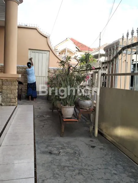 image RUMAH SEMI FURNISH LT 220M² DI JALAN PLAOSA (2)