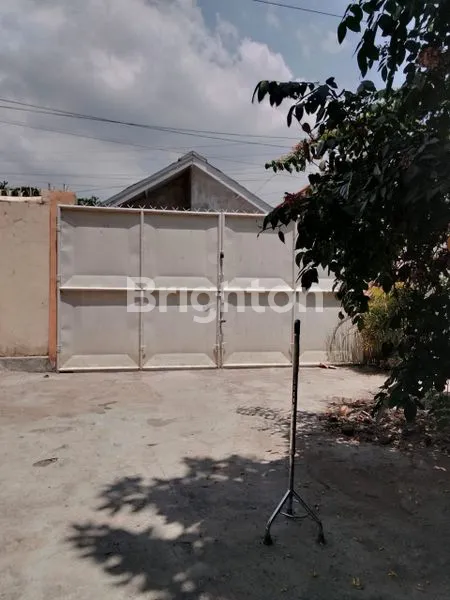 image RUMAH SEMI FURNISH LT 220M² DI JALAN PLAOSA (5)