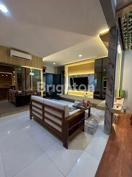 image RUMAH MEWAH FULL FURNISH DI SUMMARECON BANDUNG (2)