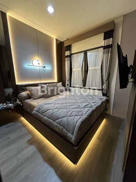 image RUMAH MEWAH FULL FURNISH DI SUMMARECON BANDUNG (8)