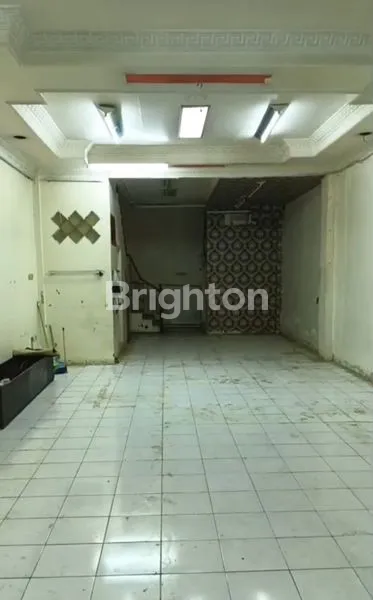 image RUKO 3.5 LANTAI SANGAT STRATEGIS DI JLN. BOULEVARD MAKASAR\\\\\\\\\\\\\\\\N (2)