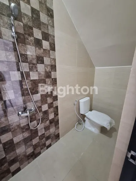 image BARUK BARU GRESS 2LT ROW JALAN 2.5MBL DEKAT MERR RUNGKUT PANDUGO MEDOKAN (2)