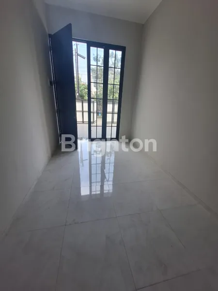 image BARUK BARU GRESS 2LT ROW JALAN 2.5MBL DEKAT MERR RUNGKUT PANDUGO MEDOKAN (3)