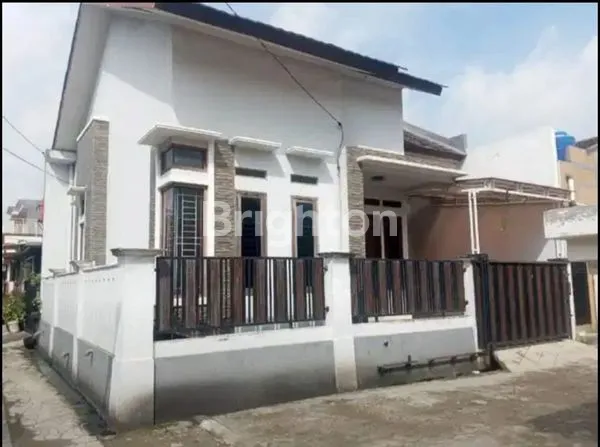 image DIJUAL RUMAH HOEK DI CIPONDOH  TANGERANG (1)
