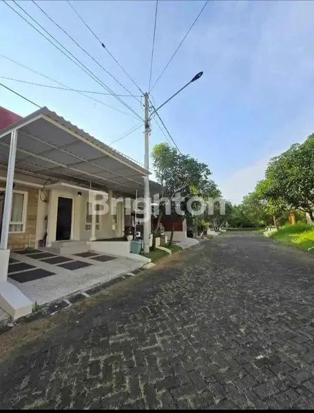 RUMAH VILLA CANTIK 2 LANTAI SIAP HUNI, WAGIR, MALANG